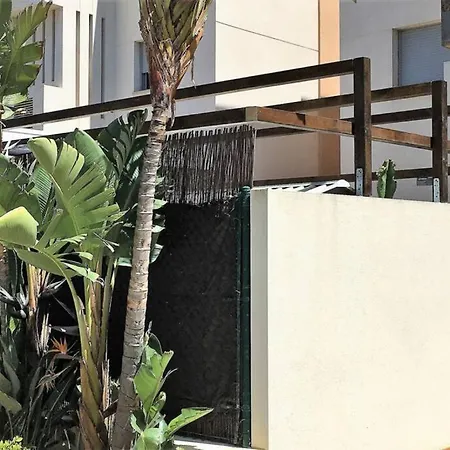 Chill Out Ground Floor Apartm +private Garden+wifi Retamar (Almeria)