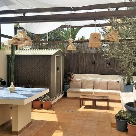 Chill Out Ground Floor Apartm +private Garden+wifi