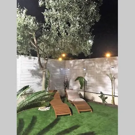 Chill Out Ground Floor Apartm +private Garden+wifi Apartment