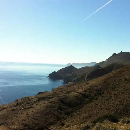 Chill Out Ground Floor Apartm +private Garden+wifi Lejlighed *