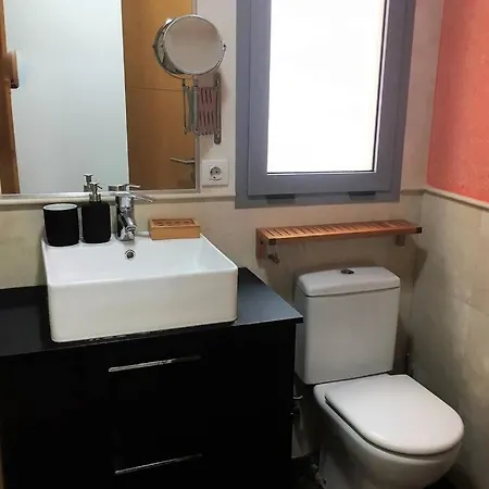 Chill Out Ground Floor Apartm +private Garden+wifi Retamar (Almeria)